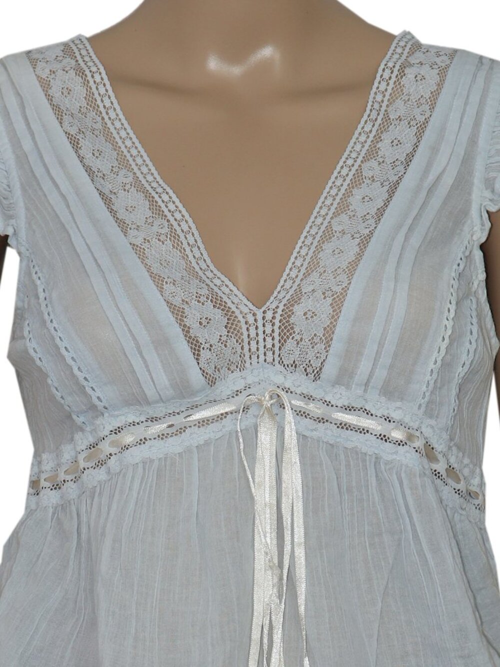 Kimchi Blue Ava Flutter Sleeve Tie-Front Babydoll Top V Neck Lace S - Picture 7 of 7